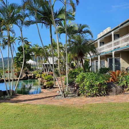 Colonial Palms Motor Inn Airlie Beach Exteriör bild